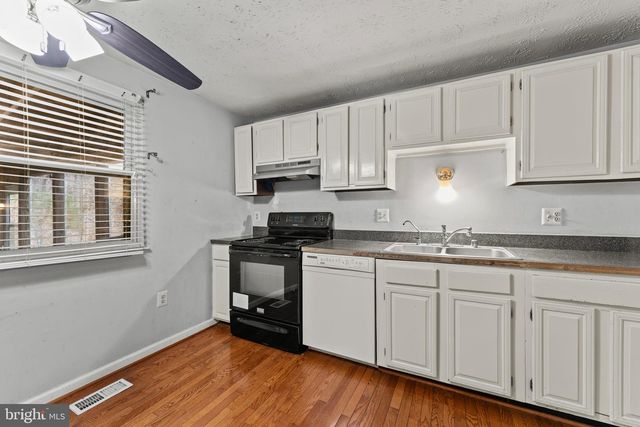 2121 BRIARWOOD DR, Waldorf, MD 20601