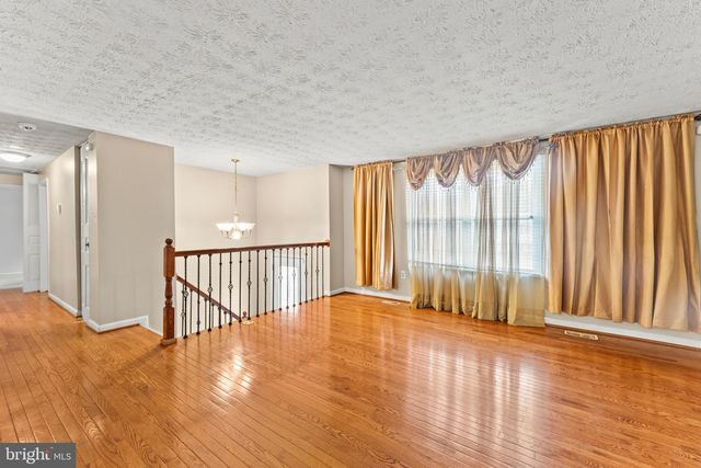 2121 BRIARWOOD DR, Waldorf, MD 20601