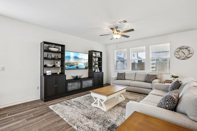 2903 Bronx DR, Pflugerville, TX 78660