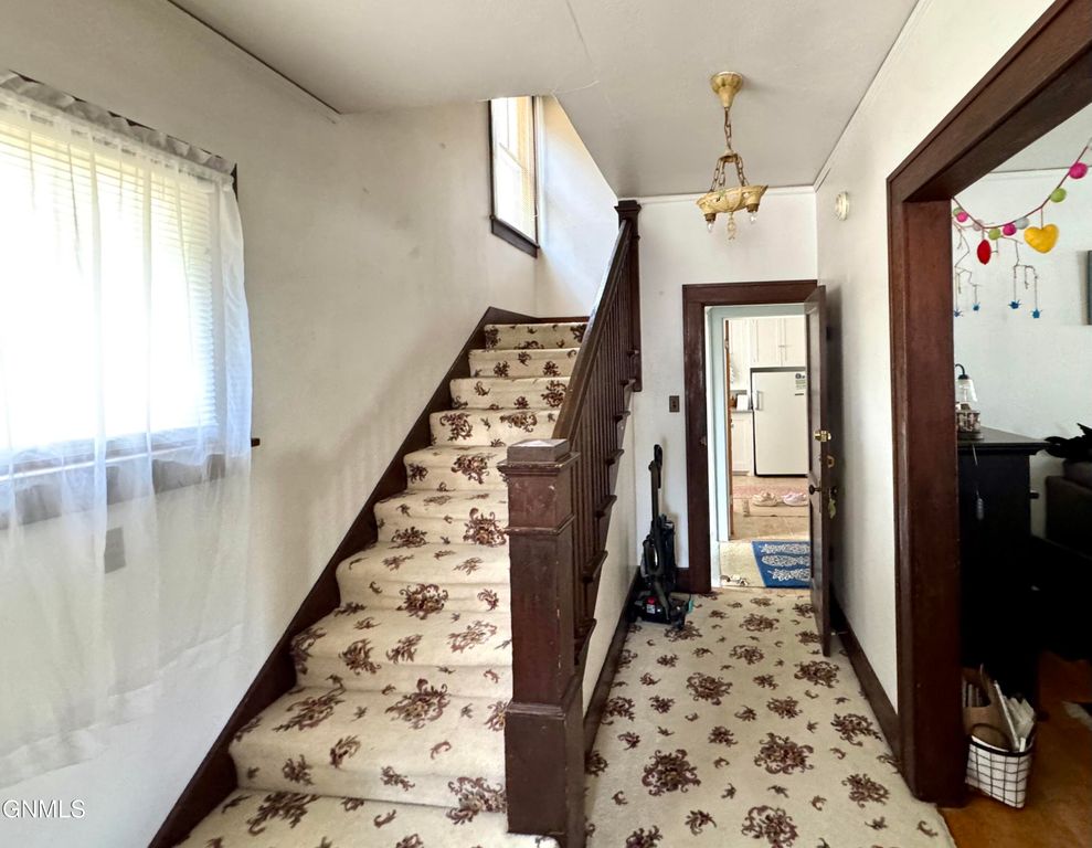 611 6th Street, Bismarck, ND 58501 photo 3