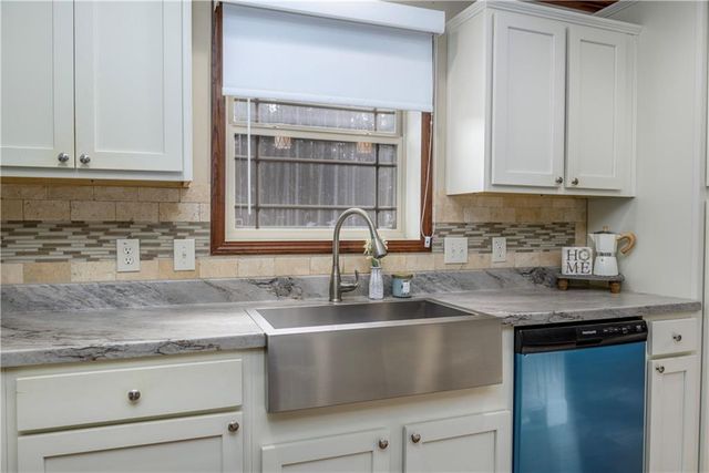 2155 B WIGGINS Road, Pineville, LA 71360