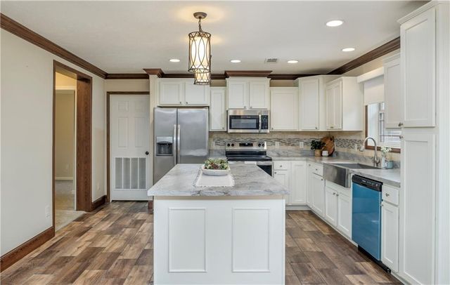 2155 B WIGGINS Road, Pineville, LA 71360