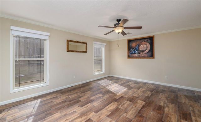 2155 B WIGGINS Road, Pineville, LA 71360