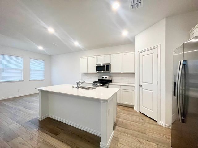 1102 Mahogany Lane, Princeton, TX 75407