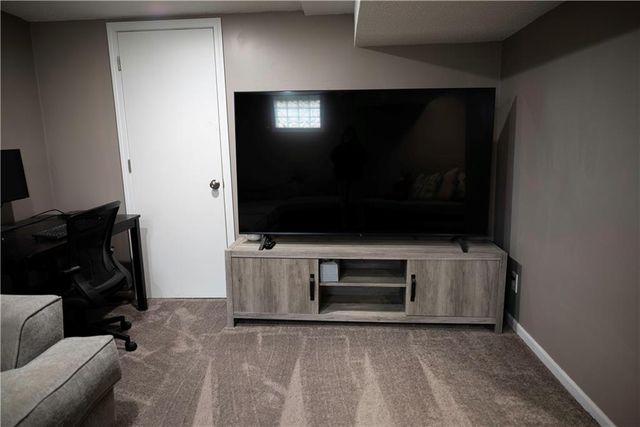 7640 NW Milrey Drive, Kansas City, MO 64152