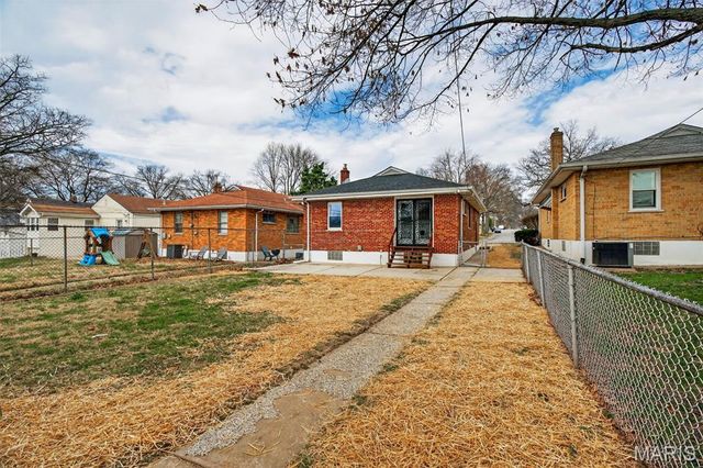 5634 Fyler Avenue, St Louis, MO 63139