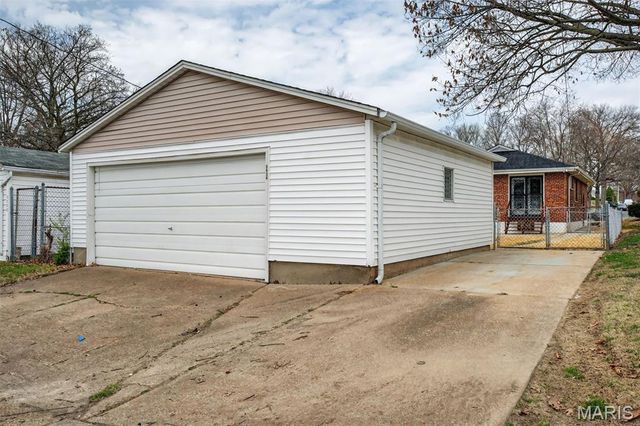 5634 Fyler Avenue, St Louis, MO 63139