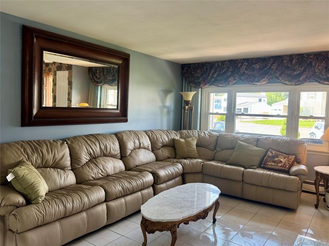 49 Avis Drive, Holbrook, NY 11741