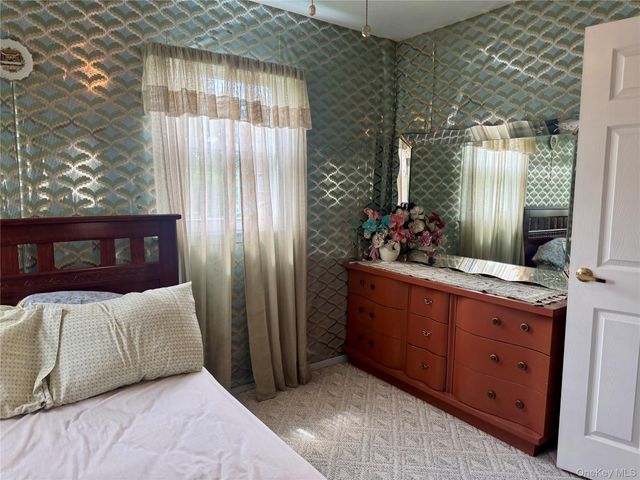 49 Avis Drive, Holbrook, NY 11741