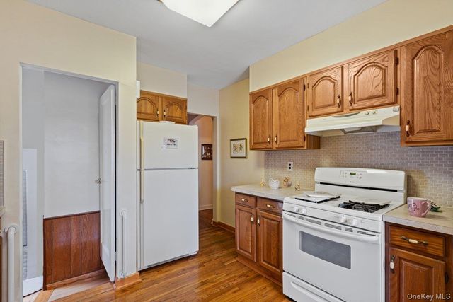 14586 8th Avenue, Whitestone, NY 11357