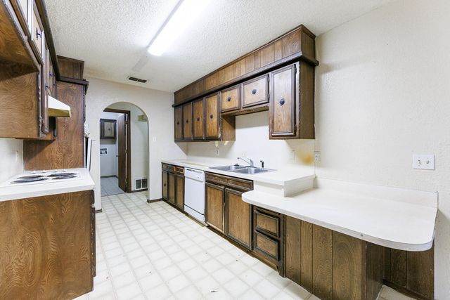 4708 60th Street, Lubbock, TX 79414