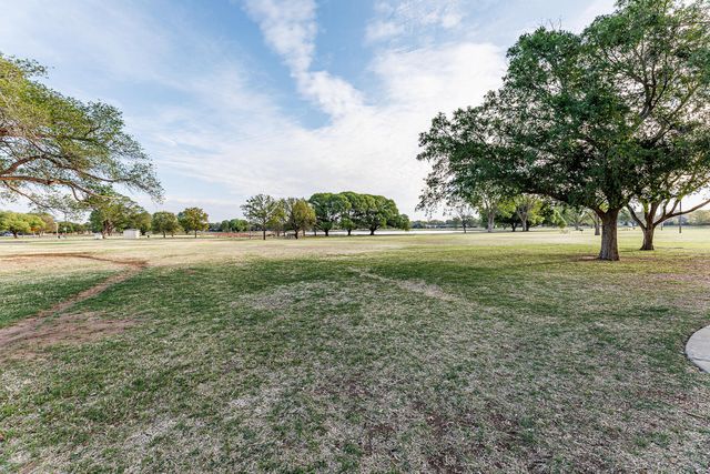 4708 60th Street, Lubbock, TX 79414