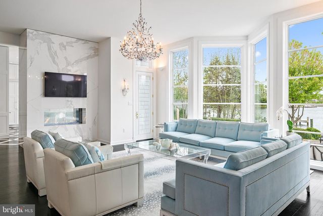 8 SPA VIEW CIR, Annapolis, MD 21401
