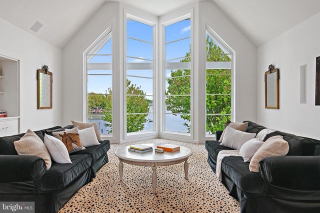 8 SPA VIEW CIR, Annapolis, MD 21401