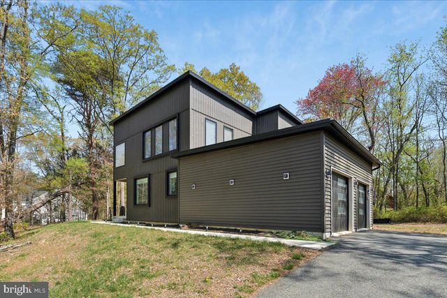 3249 ARUNDEL ON THE BAY RD, Annapolis, MD 21403
