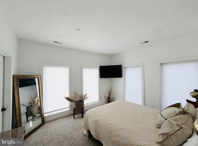 3249 ARUNDEL ON THE BAY RD, Annapolis, MD 21403