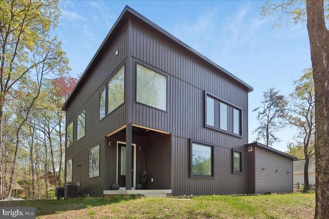 3249 ARUNDEL ON THE BAY RD, Annapolis, MD 21403