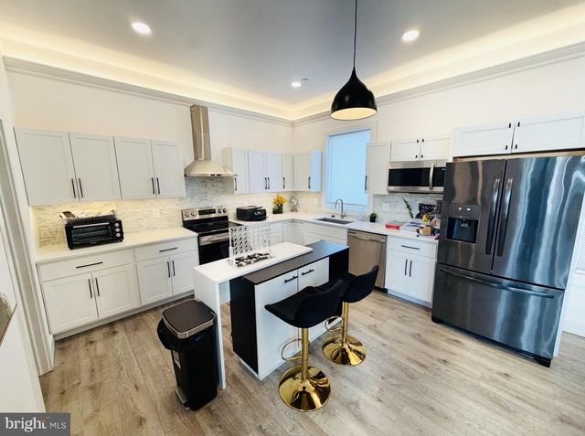 3249 ARUNDEL ON THE BAY RD, Annapolis, MD 21403