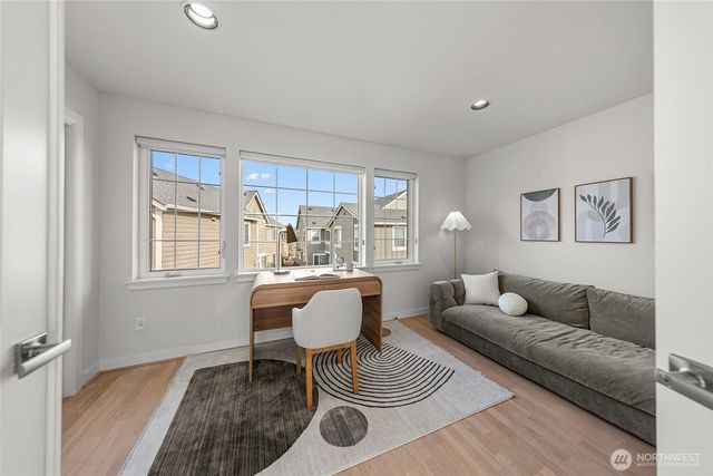 1314 Pine Crest Cir NE, Issaquah, WA 98029