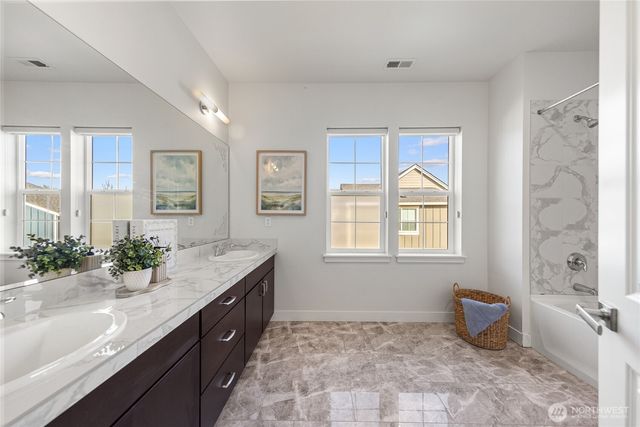 1314 Pine Crest Cir NE, Issaquah, WA 98029