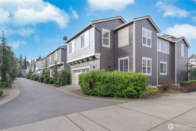 1314 Pine Crest Cir NE, Issaquah, WA 98029
