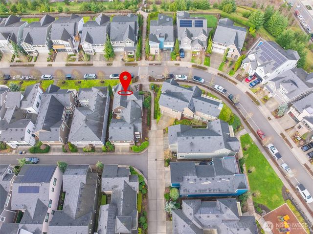 1314 Pine Crest Cir NE, Issaquah, WA 98029