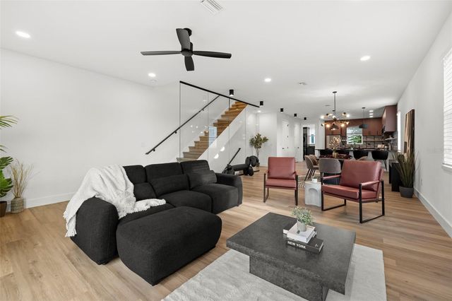 212 W EUCLID AVENUE B, Tampa, FL 33602