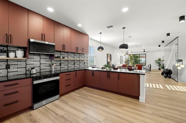 212 W EUCLID AVENUE B, Tampa, FL 33602