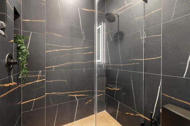 212 W EUCLID AVENUE B, Tampa, FL 33602