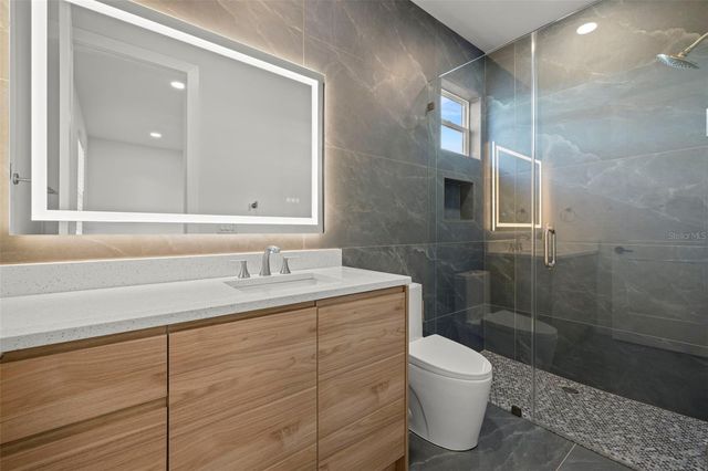 212 W EUCLID AVENUE B, Tampa, FL 33602