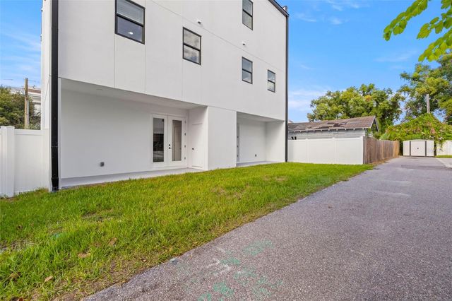 212 W EUCLID AVENUE B, Tampa, FL 33602