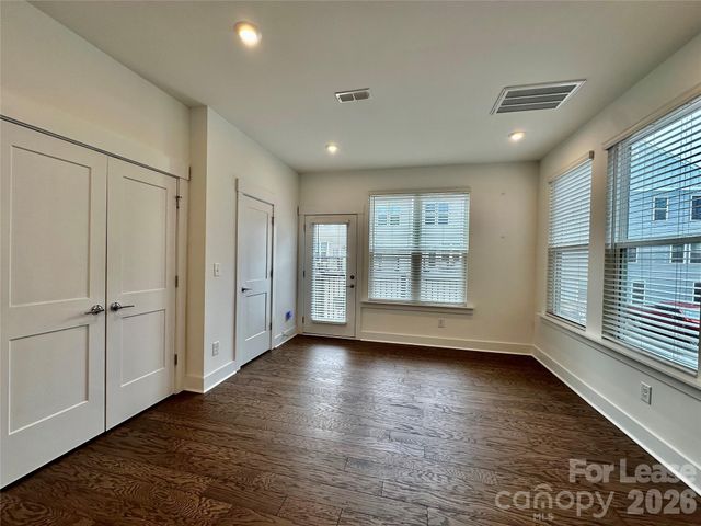 5013 Sovereignty Court, Charlotte, NC 28205