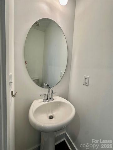 5013 Sovereignty Court, Charlotte, NC 28205