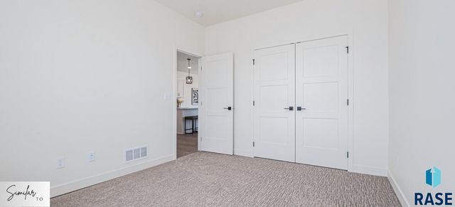 312 S Willow Spring Dr Drive, Sioux Falls, SD 57110