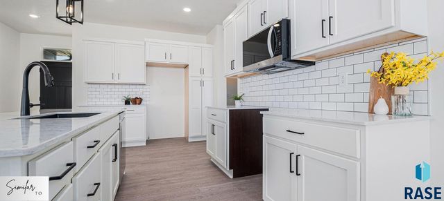 312 S Willow Spring Dr Drive, Sioux Falls, SD 57110