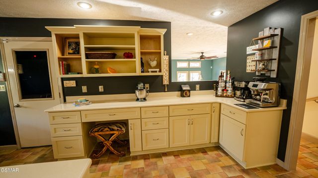 4242 Pearl Valley Road, Sevierville, TN 37876