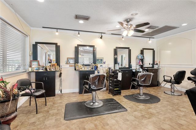5530 SW 32nd Ter, Dania Beach, FL 33312