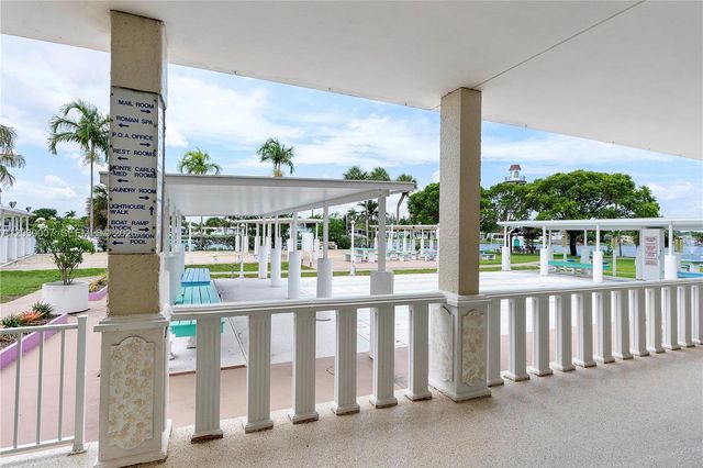 5530 SW 32nd Ter, Dania Beach, FL 33312