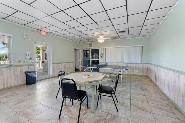 5530 SW 32nd Ter, Dania Beach, FL 33312