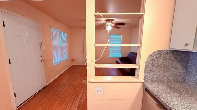 8404 Maine DR, Austin, TX 78758