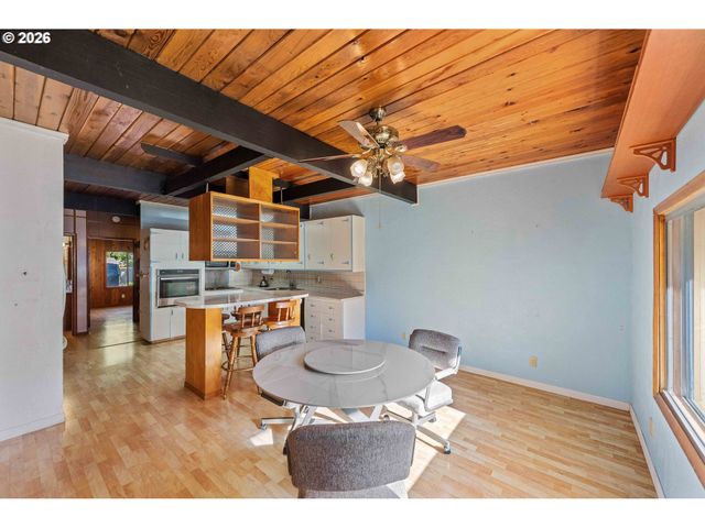 87463 MCTIMMONS Ln, Bandon, OR 97411