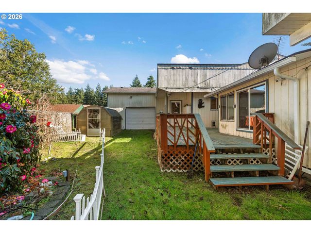 87463 MCTIMMONS Ln, Bandon, OR 97411
