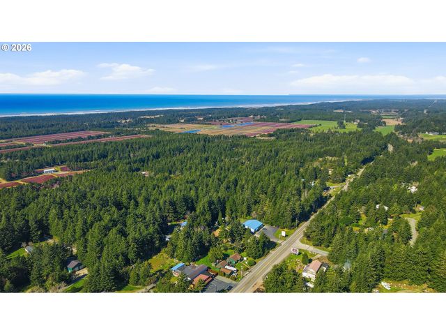 87463 MCTIMMONS Ln, Bandon, OR 97411