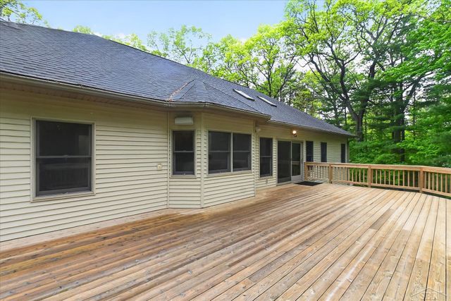 809 Rosewood Boulevard, Homer Twp, MI 48640
