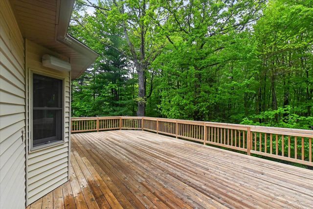 809 Rosewood Boulevard, Homer Twp, MI 48640