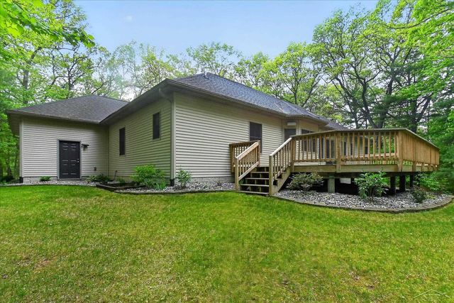 809 Rosewood Boulevard, Homer Twp, MI 48640