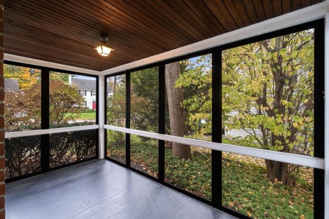 11 Martin Rd, Wellesley, MA 02481