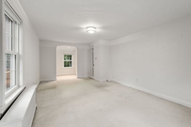 11 Martin Rd, Wellesley, MA 02481