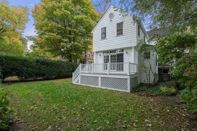 11 Martin Rd, Wellesley, MA 02481