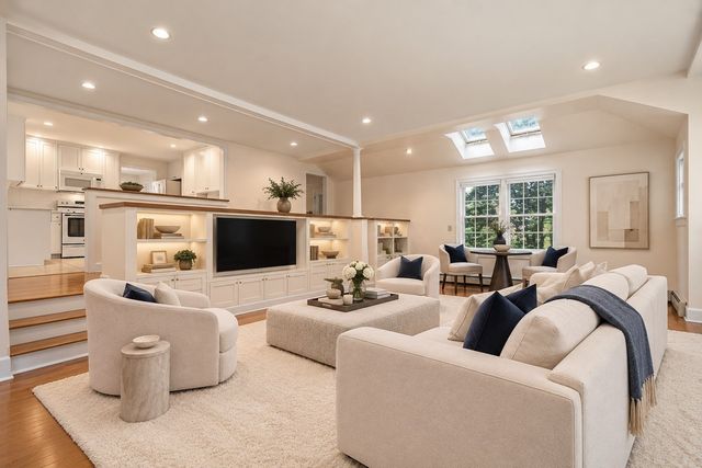 11 Martin Rd, Wellesley, MA 02481